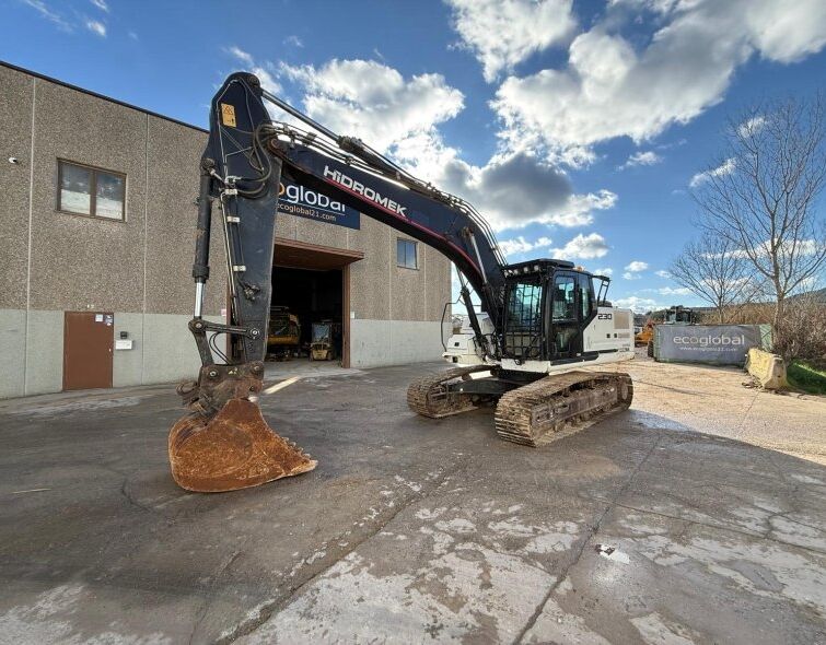 HIDROMEK  HMK 230LC-4